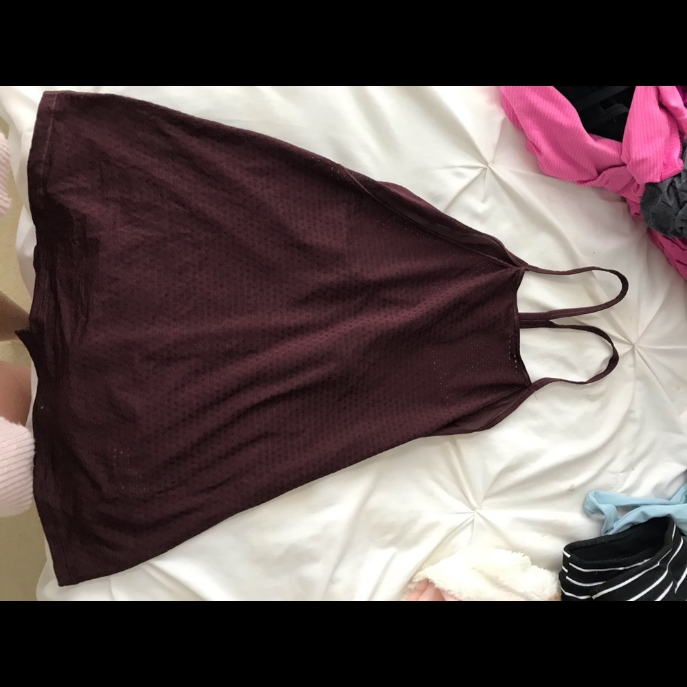 Athleta Flow Tank Top Burgundy